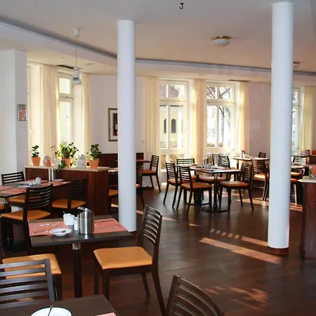 Stadthotel Berggeist 3*
